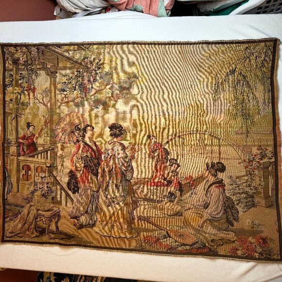 Large Vintage Asian Tapestry with Elegant Figures 40"x55" #726 - Picture 3 of 6